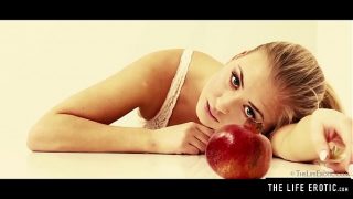 Horny milf shaves and squirts to orgasm while held captive in a basement