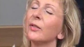 Mom loves to blow and swallow