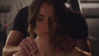 Ashlynn Yennie – Submission