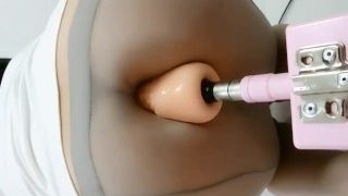 隔着灰丝袜插入肉色棒棒0