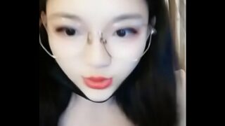 Chines Pretty Girl Hot Dance & Masturbation