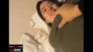 少妇盛趁老公不在家酒店偷情