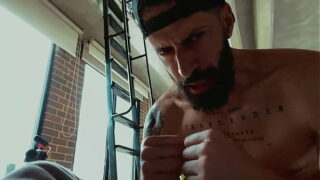 PolvoEres – Sexo salvaje y mensajes motivaciones desde el apartamento de Cipriani