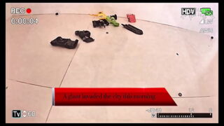 Giantess – crushing toy cars